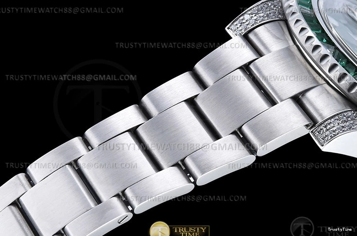 1224 Bright Submariner 116610LV 904L Dia SS SS Grn Noob VR 1083